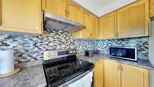 81 Timbertop Cres, House attached with 3 bedrooms, 3 bathrooms and 3 parking in Brampton ON | Image 21