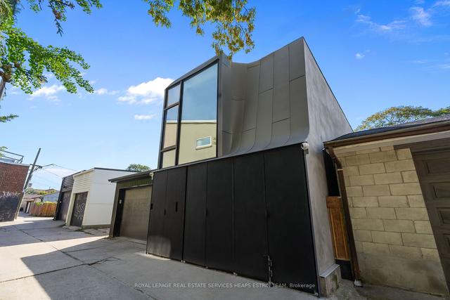 44 Foxley St, House semidetached with 5 bedrooms, 8 bathrooms and 1 parking in Toronto ON | Image 35