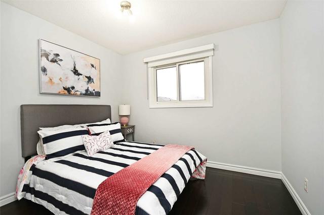 76 Stephensen Crt, House detached with 3 bedrooms, 3 bathrooms and 3 parking in Brampton ON | Image 20