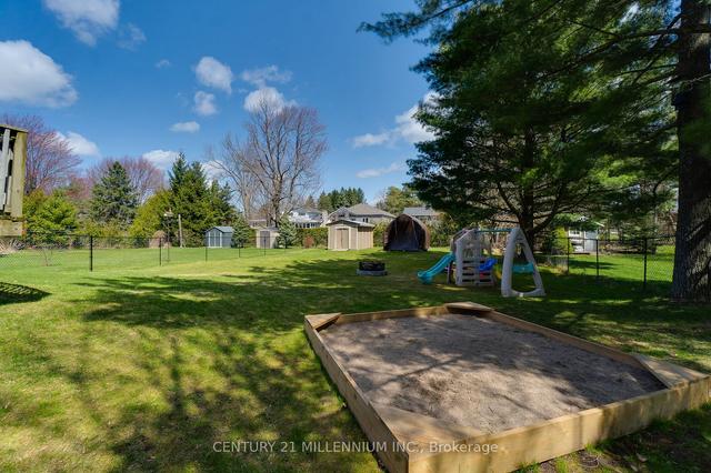 323 Eighth St, House detached with 3 bedrooms, 2 bathrooms and 5 parking in Midland ON | Image 28