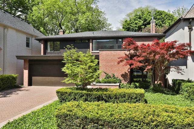 259 Forest Hill Rd, House detached with 4 bedrooms, 3 bathrooms and 6 parking in Toronto ON | Card Image
