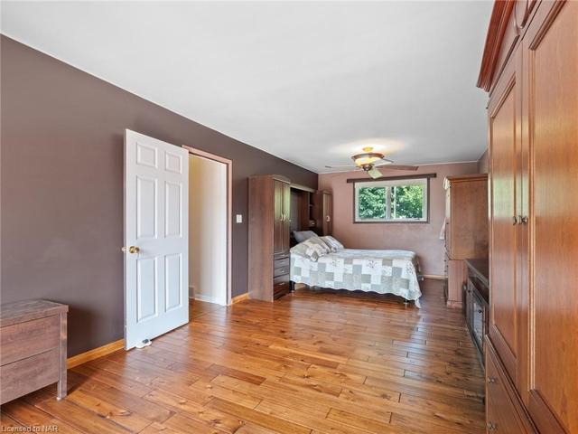 17 Clearview Heights, House detached with 2 bedrooms, 2 bathrooms and 5 parking in St. Catharines ON | Image 26
