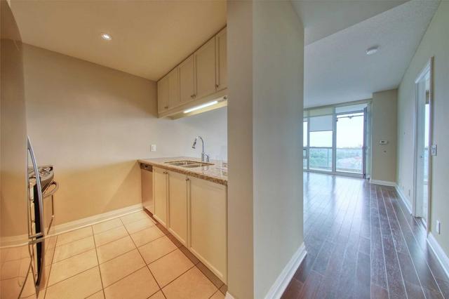 1010 - 1055 Southdown Rd, Condo with 1 bedrooms, 1 bathrooms and 1 parking in Mississauga ON | Image 8