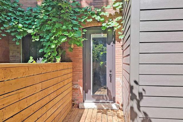 49 Nina St, House semidetached with 3 bedrooms, 4 bathrooms and 0 parking in Toronto ON | Image 32