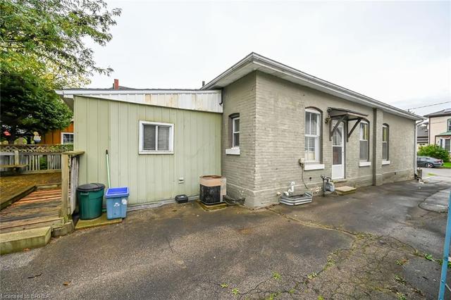 164 Nelson Street, House detached with 3 bedrooms, 1 bathrooms and 1 parking in Brantford ON | Image 34