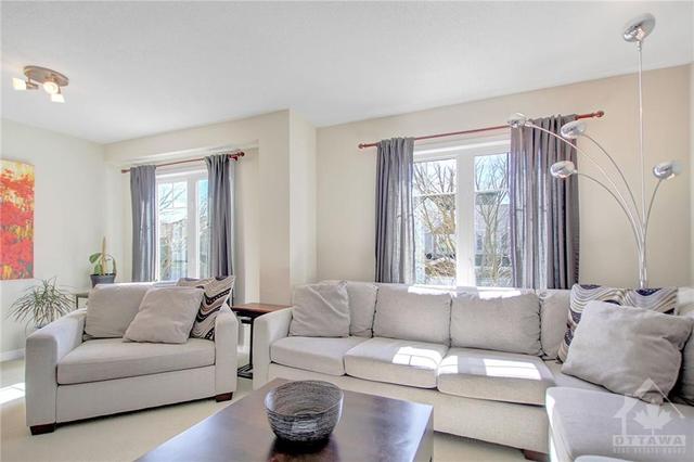 1032 Pampero Crescent, Townhouse with 3 bedrooms, 3 bathrooms and 2 parking in Ottawa ON | Image 16