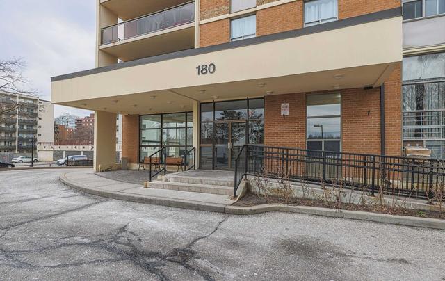 709 - 180 Dudley Ave, Condo with 2 bedrooms, 1 bathrooms and 1 parking in Markham ON | Image 1