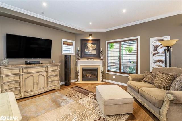 26 Pepin Court, House detached with 5 bedrooms, 4 bathrooms and 6 parking in Barrie ON | Image 7