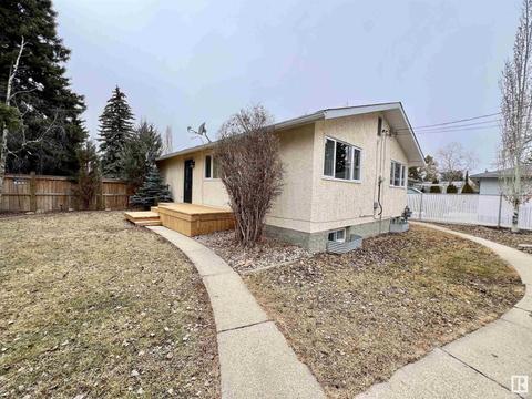 15116 76 Av Nw, House detached with 5 bedrooms, 2 bathrooms and null parking in Edmonton AB | Card Image