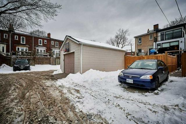 175 Riverdale Ave, House semidetached with 2 bedrooms, 1 bathrooms and 1 parking in Toronto ON | Image 25