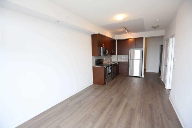 1202 - 7890 Bathurst St, Condo with 1 bedrooms, 2 bathrooms and 1 parking in Vaughan ON | Image 2