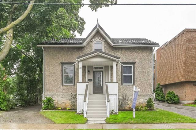 10 James St W, House detached with 3 bedrooms, 2 bathrooms and 3 parking in Guelph ON | Image 1
