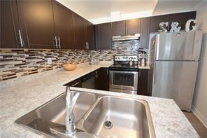 04-03 - 2420 Baronwood Dr, Townhouse with 2 bedrooms, 3 bathrooms and 1 parking in Oakville ON | Image 17