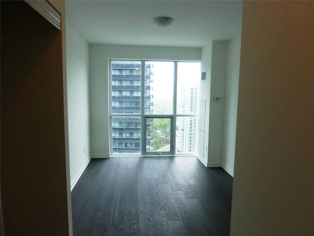 1802 - 9 Bogert Ave, Condo with 2 bedrooms, 2 bathrooms and 1 parking in Toronto ON | Image 9