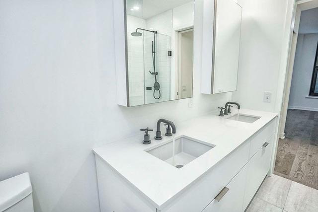 301 - 22 Lombard St, Condo with 2 bedrooms, 2 bathrooms and 0 parking in Toronto ON | Image 8