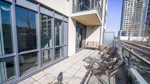 305 - 6 Eva Rd, Condo with 1 bedrooms, 1 bathrooms and 1 parking in Toronto ON | Image 3