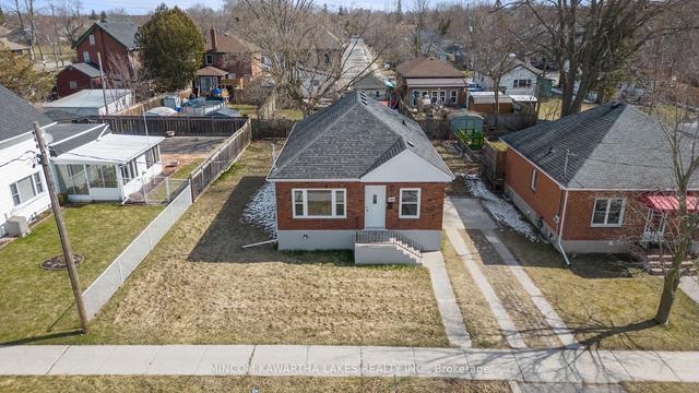 746 Payne St, House detached with 3 bedrooms, 1 bathrooms and 3 parking in Peterborough ON | Image 35