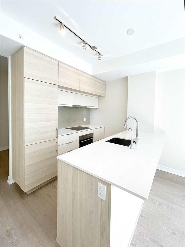 1001 - 88 Scott St, Condo with 1 bedrooms, 1 bathrooms and 0 parking in Toronto ON | Image 4