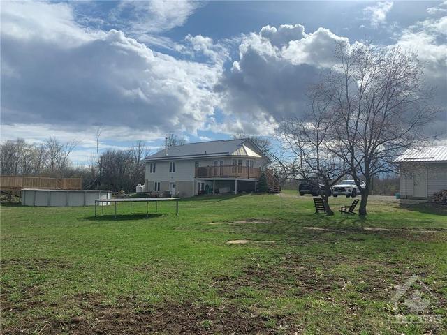 109 County Road 1 Road, House detached with 3 bedrooms, 1 bathrooms and 20 parking in Elizabethtown Kitley ON | Image 3