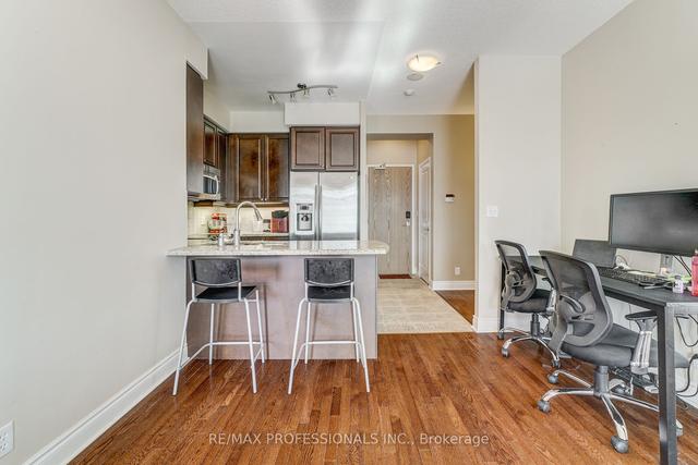 lph5 - 1900 Lake Shore Blvd W, Condo with 2 bedrooms, 2 bathrooms and 1 parking in Toronto ON | Image 2
