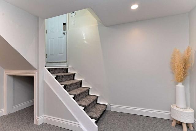 174 Westview Blvd, House detached with 1 bedrooms, 1 bathrooms and 1 parking in Toronto ON | Image 12