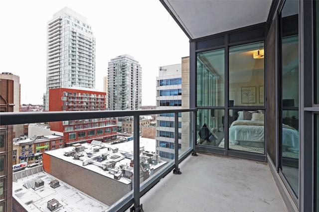 1004 - 30 Roehampton Ave, Condo with 1 bedrooms, 1 bathrooms and 0 parking in Toronto ON | Image 10
