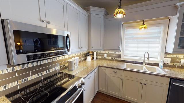 71 Parkside Drive, House detached with 4 bedrooms, 3 bathrooms and 2 parking in St. Catharines ON | Image 5