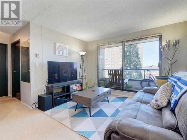 1006 - 1630 Quadra St, Condo with 1 bedrooms, 1 bathrooms and null parking in Victoria BC | Image 7