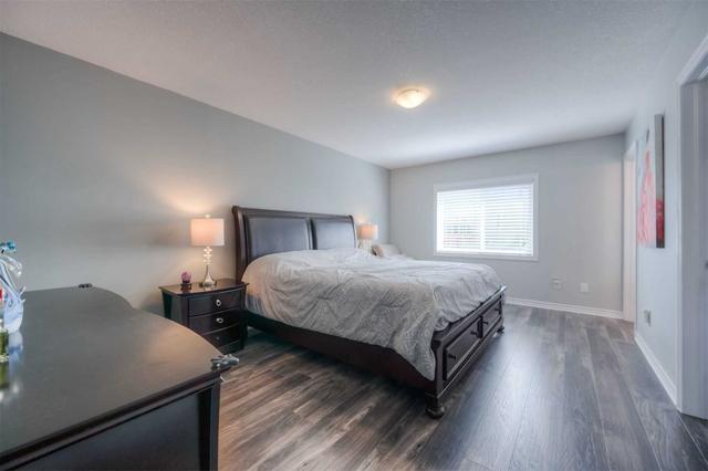402 Woodbine Ave, House detached with 3 bedrooms, 4 bathrooms and 3 parking in Kitchener ON | Image 20