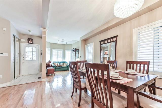 13 Rouge Fairway St, House detached with 4 bedrooms, 3 bathrooms and 2 parking in Markham ON | Image 3