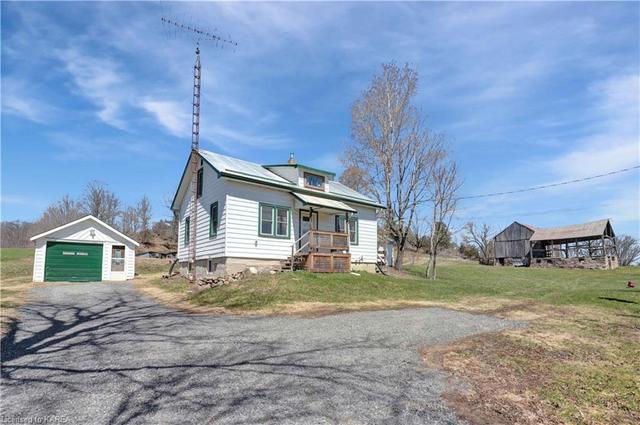 4784b Opinicon Road, House detached with 2 bedrooms, 2 bathrooms and 5 parking in South Frontenac ON | Image 1