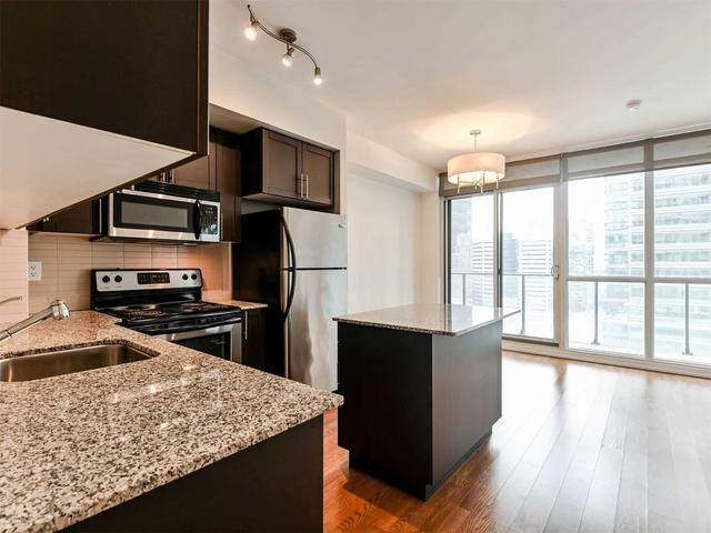1503 - 55 Bremner Blvd, Condo with 1 bedrooms, 1 bathrooms and 0 parking in Toronto ON | Image 8