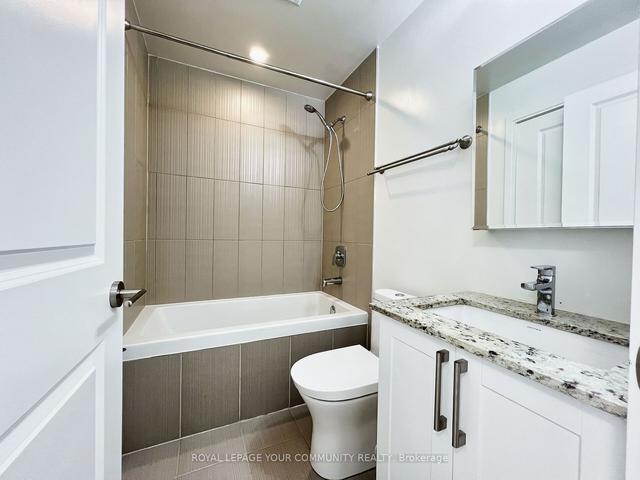 1202a - 9608 Yonge St, Condo with 2 bedrooms, 2 bathrooms and 1 parking in Richmond Hill ON | Image 25