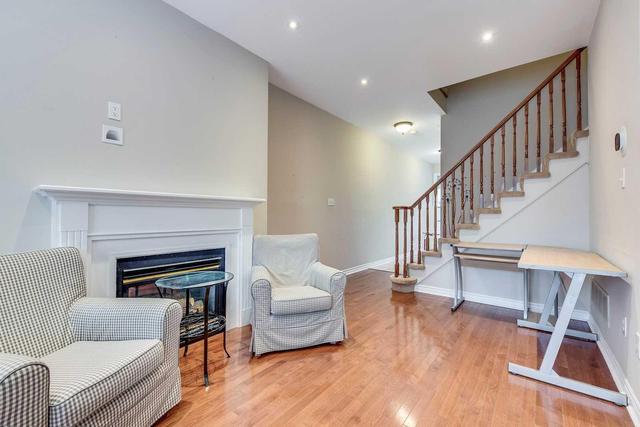 07 - 300 Ravineview Way, Townhouse with 2 bedrooms, 4 bathrooms and 1 parking in Oakville ON | Image 5