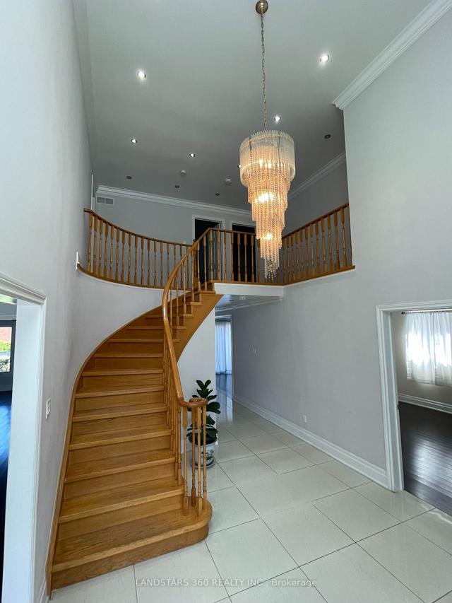35 Hillcroft Dr, House detached with 4 bedrooms, 5 bathrooms and 7 parking in Markham ON | Image 11