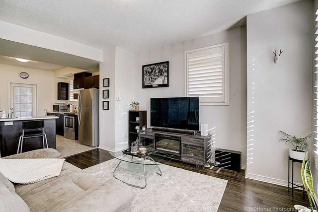 25 - 23 Island Rd, Townhouse with 3 bedrooms, 2 bathrooms and 1 parking in Toronto ON | Image 3