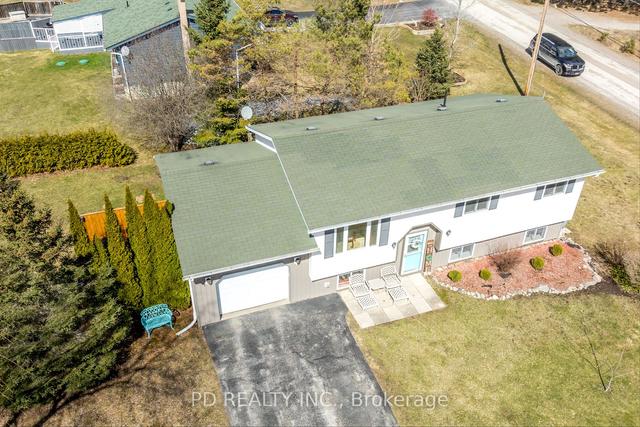 55 Clearview Dr, House detached with 3 bedrooms, 2 bathrooms and 5 parking in Kawartha Lakes ON | Image 27
