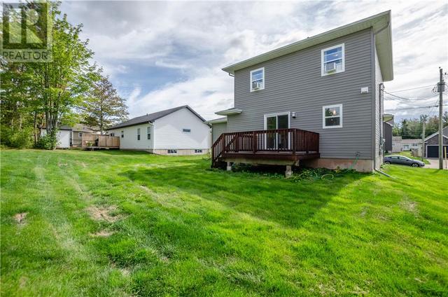 126 Doiron St, House detached with 5 bedrooms, 2 bathrooms and null parking in Dieppe NB | Image 41