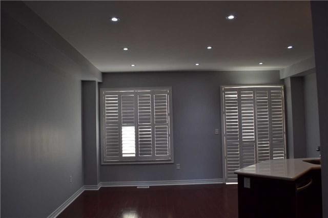 50 Goodsway Tr, House attached with 3 bedrooms, 3 bathrooms and 1 parking in Brampton ON | Image 5