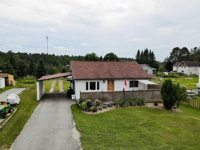 5084 County Rd 503, House detached with 2 bedrooms, 1 bathrooms and 5 parking in Trent Lakes ON | Card Image