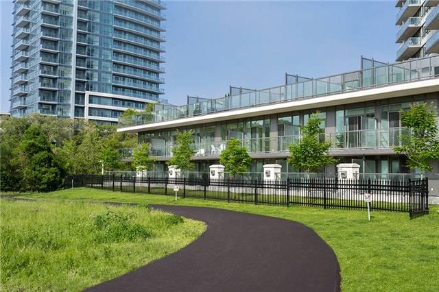 th6 - 2230 Lake Shore Blvd W, Townhouse with 2 bedrooms, 3 bathrooms and 2 parking in Toronto ON | Image 1