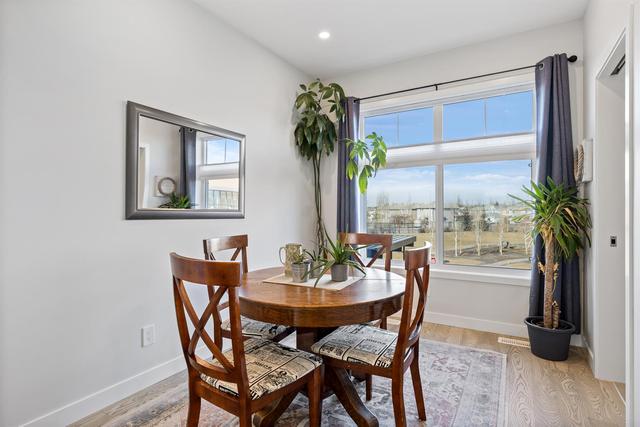 119 Les Jardins Park Se, Home with 2 bedrooms, 2 bathrooms and 2 parking in Calgary AB | Image 4