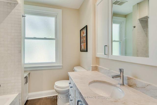 186 Coldstream Ave, House detached with 5 bedrooms, 4 bathrooms and 3 parking in Toronto ON | Image 20