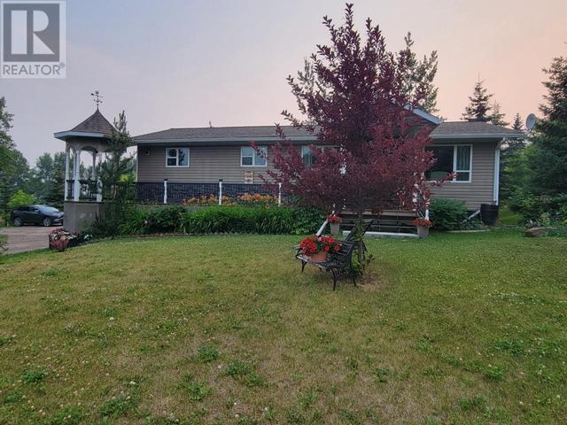 5933 Kurjata Road, House detached with 4 bedrooms, 2 bathrooms and 2 parking in Peace River E BC | Image 1
