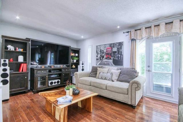 141 - 15 Esterbrooke Ave, Townhouse with 3 bedrooms, 3 bathrooms and 1 parking in Toronto ON | Image 5