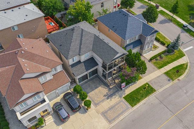 345 Vellore Woods Blvd, House detached with 4 bedrooms, 4 bathrooms and 4 parking in Vaughan ON | Image 12