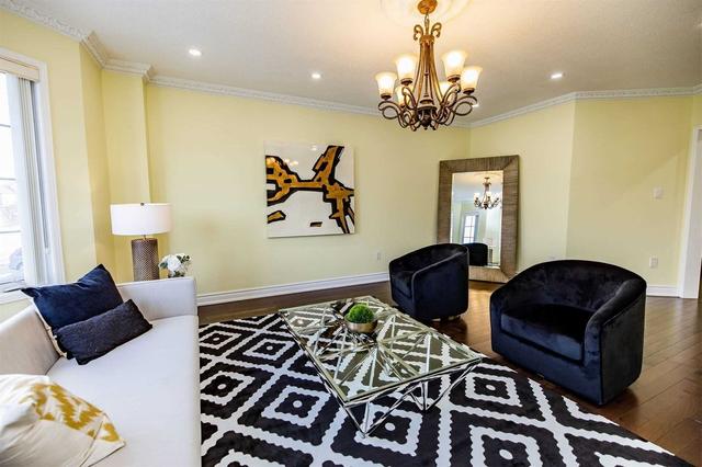 53 Culture Cres, House detached with 4 bedrooms, 4 bathrooms and 6 parking in Brampton ON | Image 4