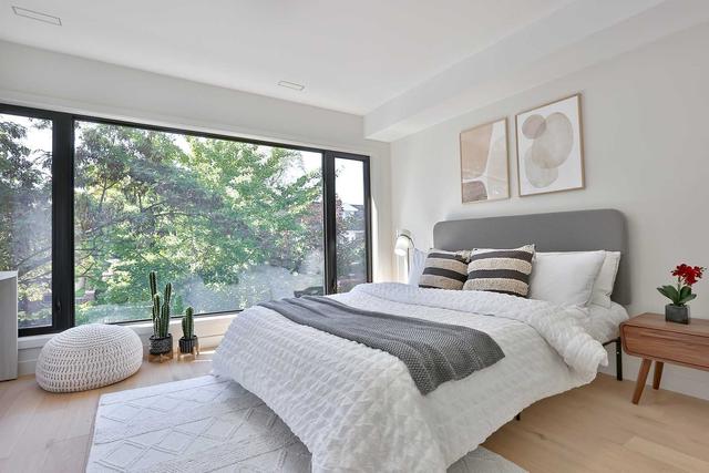 701 Shaw St, House semidetached with 4 bedrooms, 5 bathrooms and 2 parking in Toronto ON | Image 11