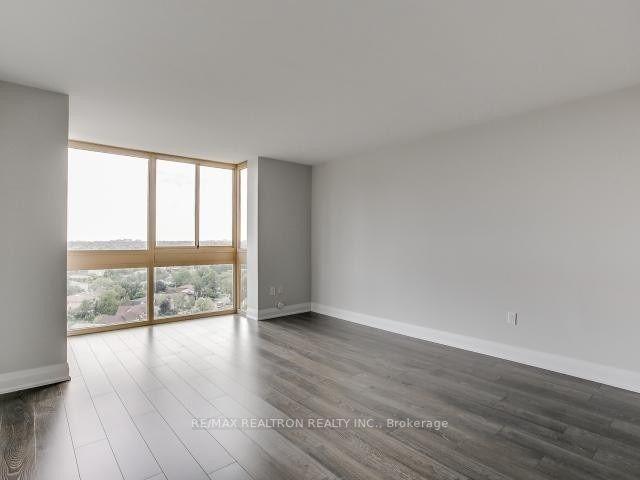 1809 - 131 Beecroft Ave, Condo with 2 bedrooms, 2 bathrooms and 1 parking in Toronto ON | Image 6