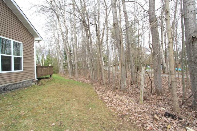 7222 Highway 35 Rd, House detached with 2 bedrooms, 1 bathrooms and 10 parking in Kawartha Lakes ON | Image 37